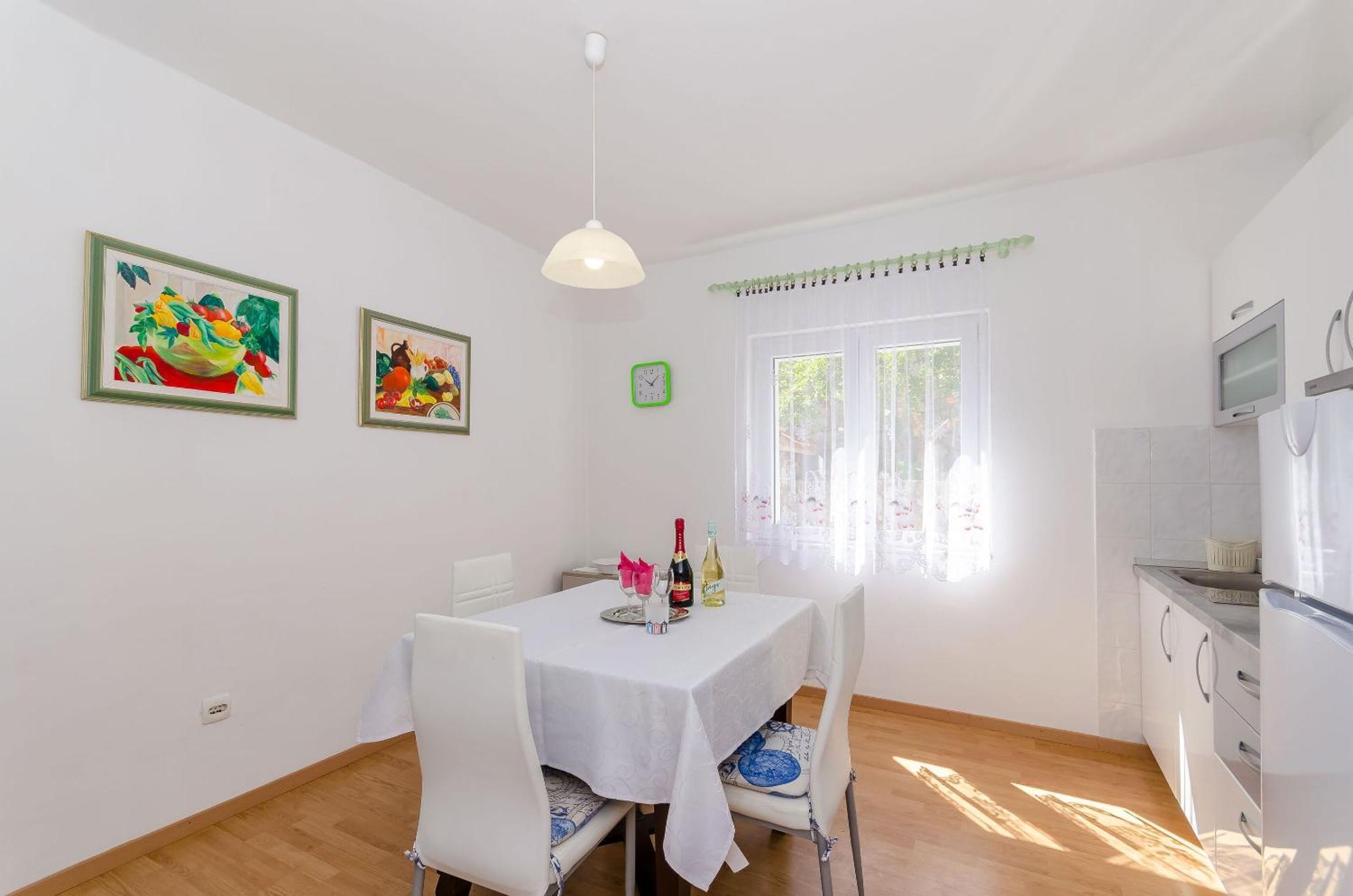 Apartments Jakov Jelsa  Luaran gambar