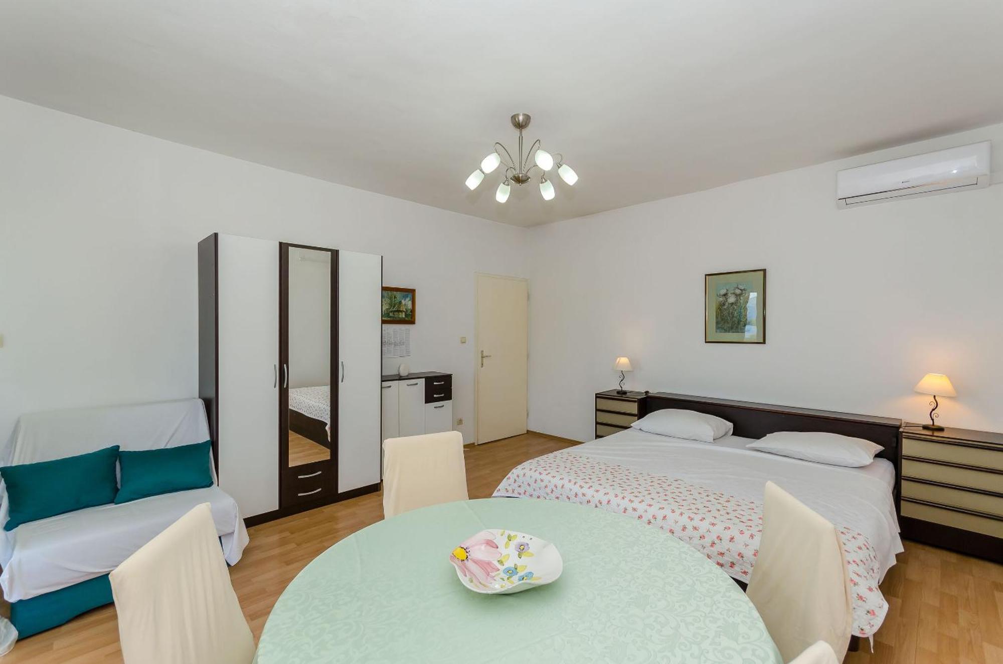 Apartments Jakov Jelsa  Luaran gambar